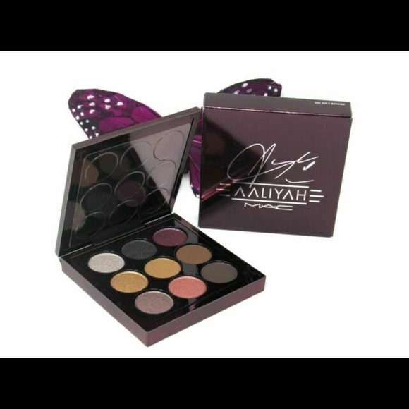 ✨Limited Edition✨ MAC x Aaliyah Age Ain’t Nothing - Picture 1 of 7